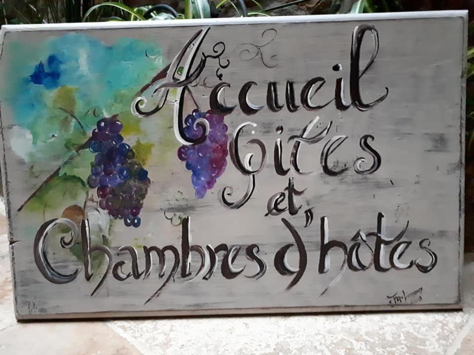 Chambre D'Hote Au Jardin Le Clos Des Vins D'Anges Saint-Pierre-des-Champs Esterno foto
