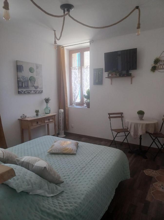 Chambre D'Hote Au Jardin Le Clos Des Vins D'Anges Saint-Pierre-des-Champs Esterno foto