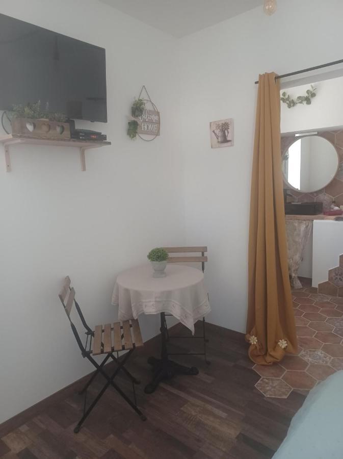 Chambre D'Hote Au Jardin Le Clos Des Vins D'Anges Saint-Pierre-des-Champs Esterno foto