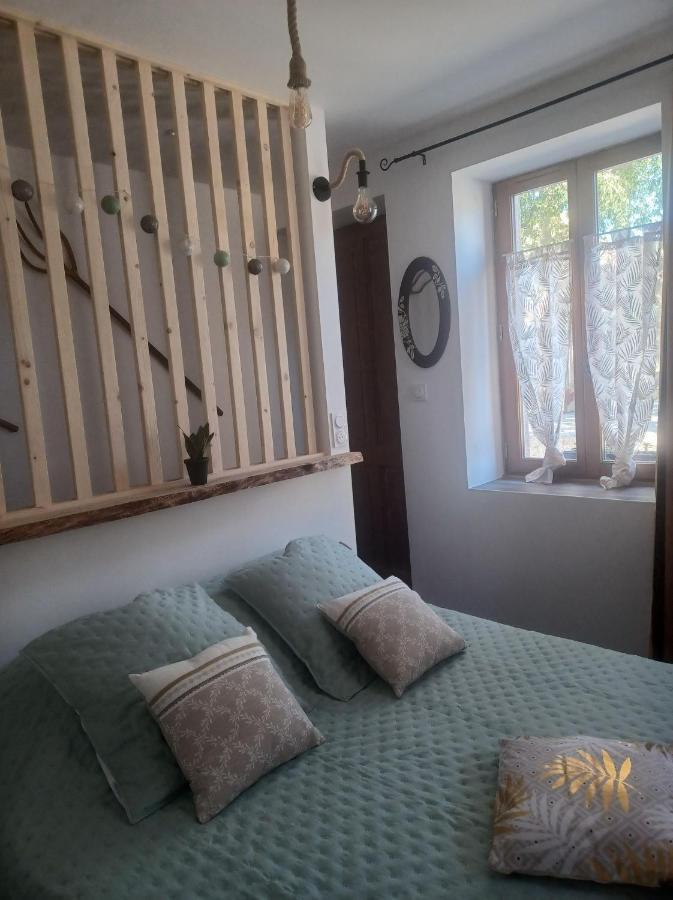 Chambre D'Hote Au Jardin Le Clos Des Vins D'Anges Saint-Pierre-des-Champs Esterno foto